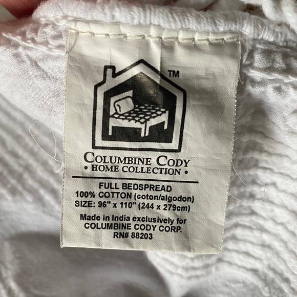 Columbine Cody Home Collection white chenille bedspread fringe full bed - Picture 11 of 12